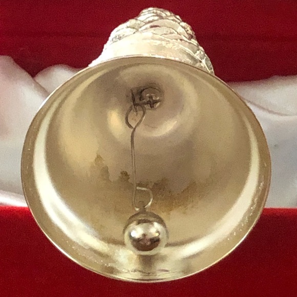1998 Silver Plated Madison Avenue Christmas Bell - Picture 6 of 11